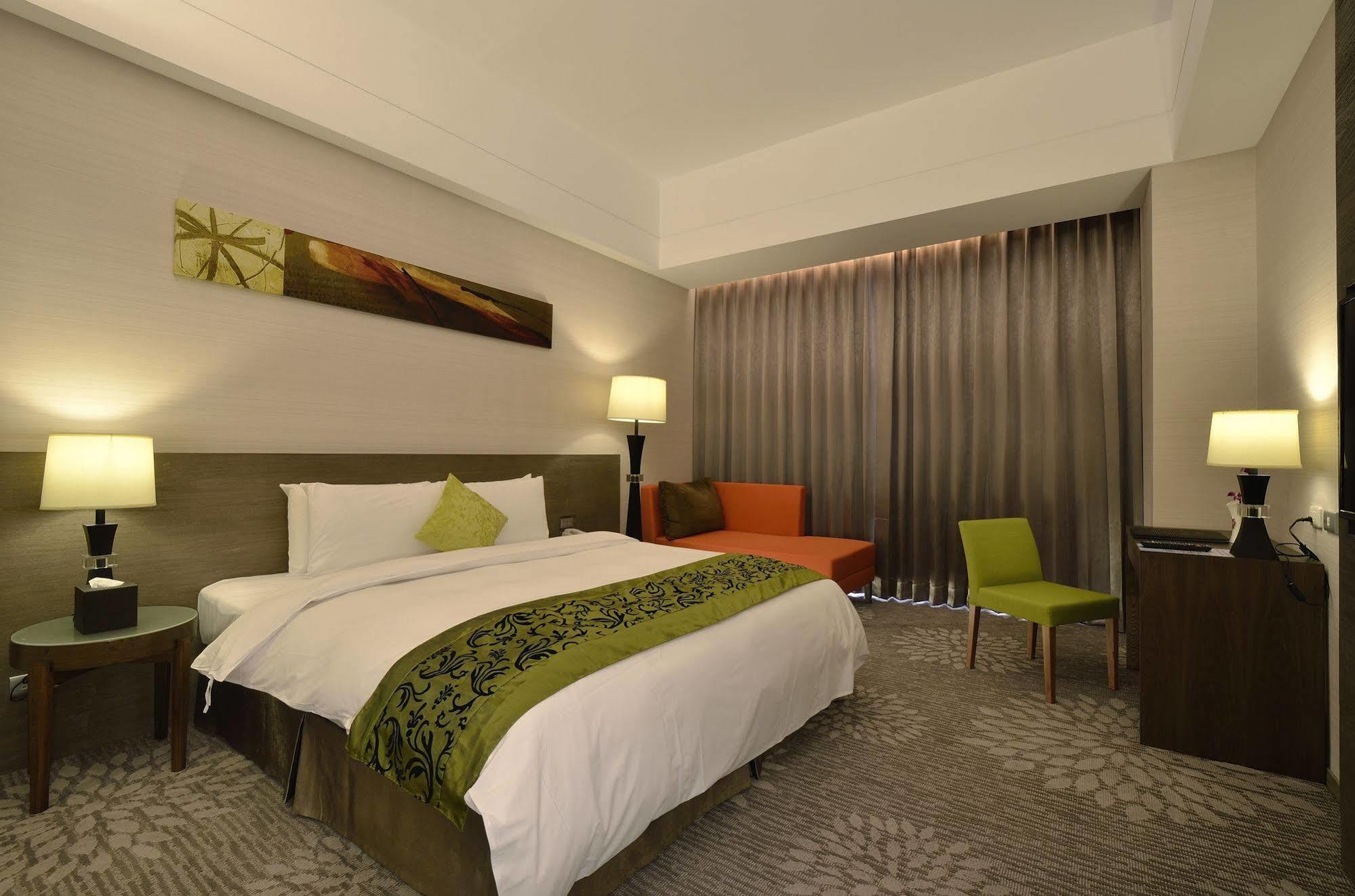 Hoya Hotel T'ai-tung Eksteriør billede